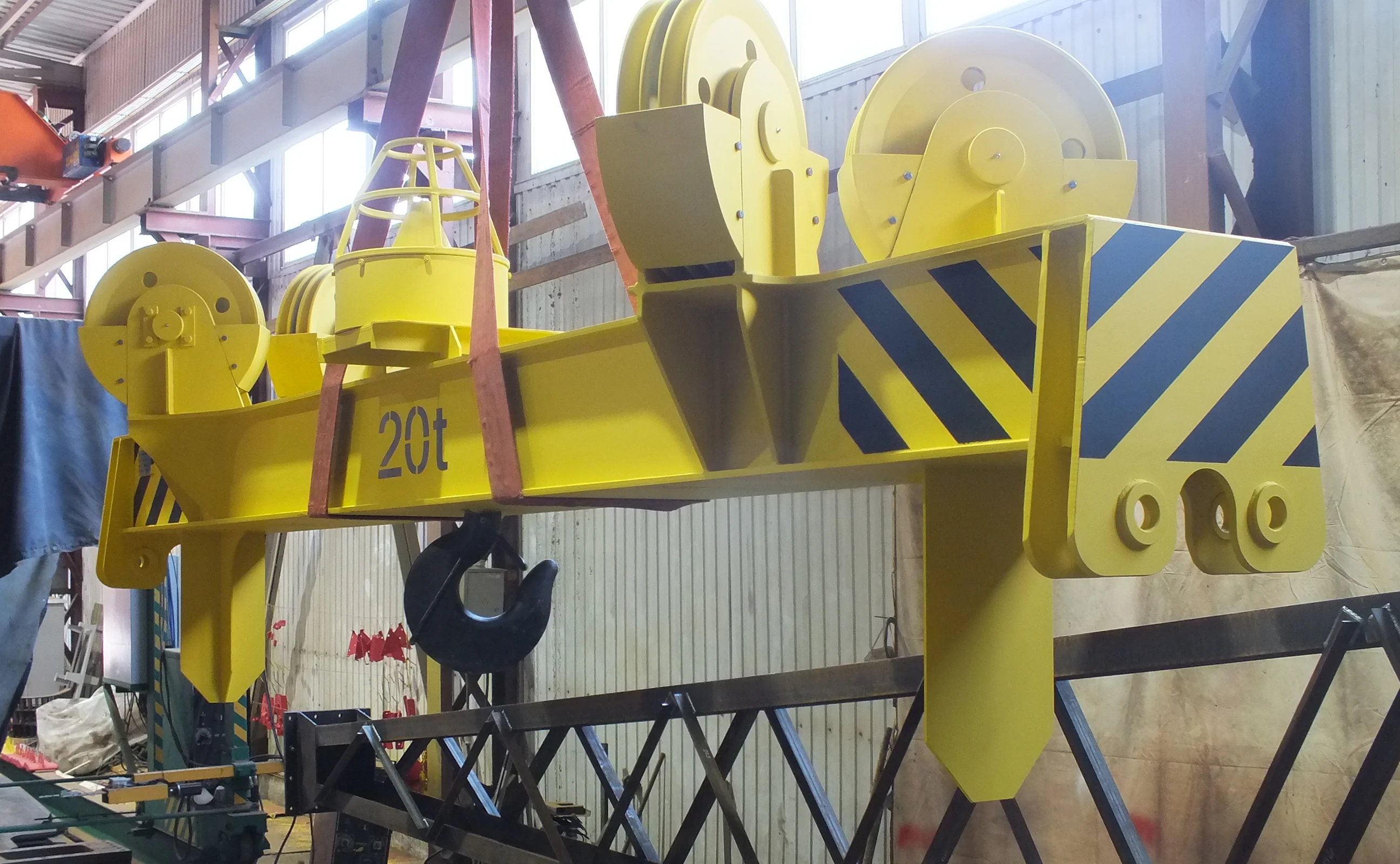 Фото 2 – Траверсы и крюковые подвески