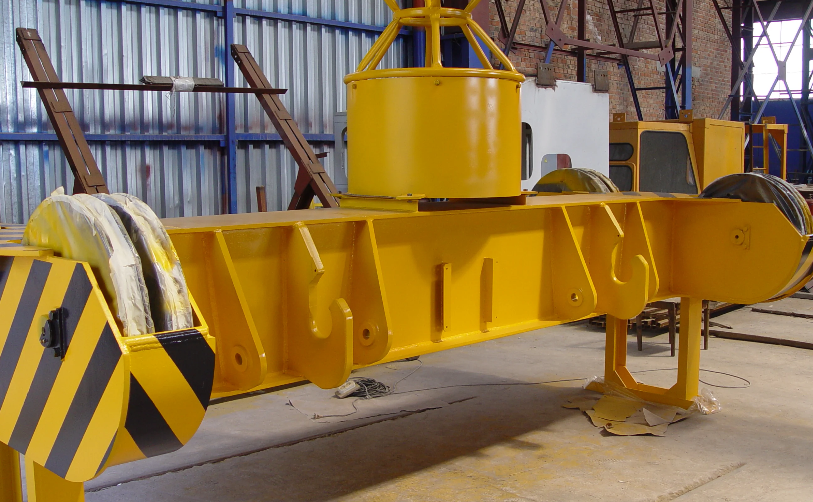 Фото 3 – Траверсы и крюковые подвески